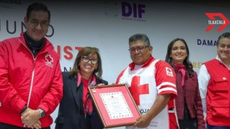 Lorena Cuéllar rinde homenaje a socorristas de la Cruz Roja en Tlaxcala